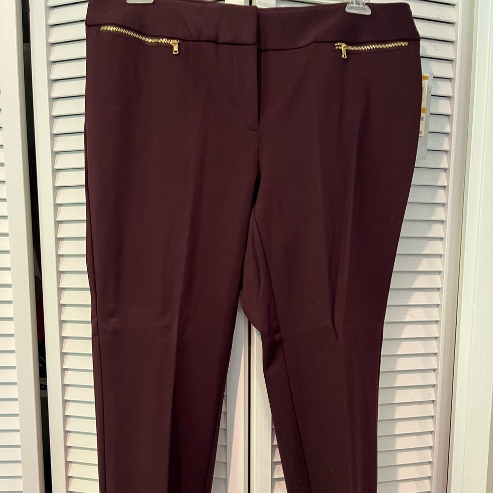 NWT 16W Alfani Woman slacks with gold zippers